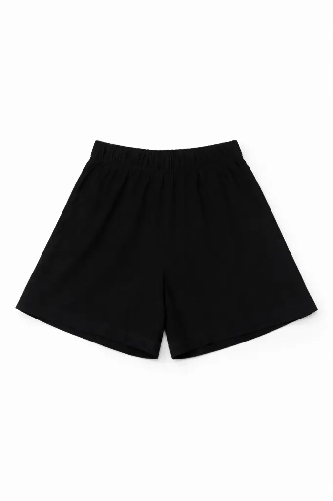 short lino n espalda.webp